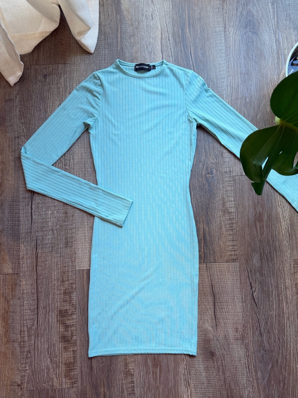 PrettyLittleThing Ribbed Bodycon Dress